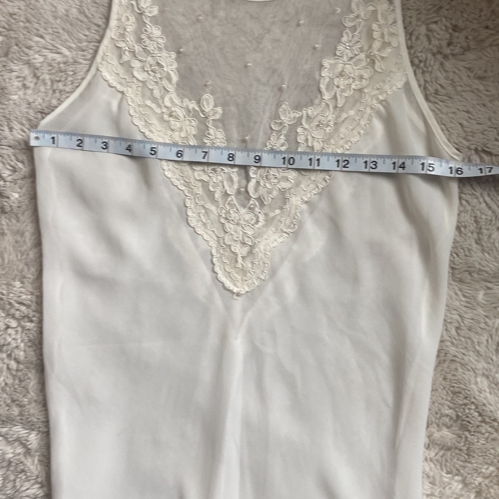 VINTAGE sheer white nightgown with lace and sequins - Picture 7 of 8